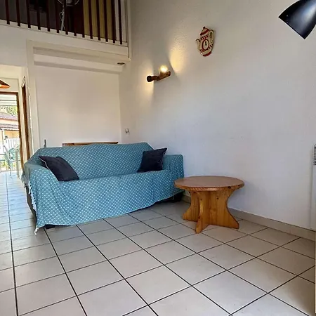 Maison 2 Pieces Mezzanine 5 Couchages Sur Ar100-033 *